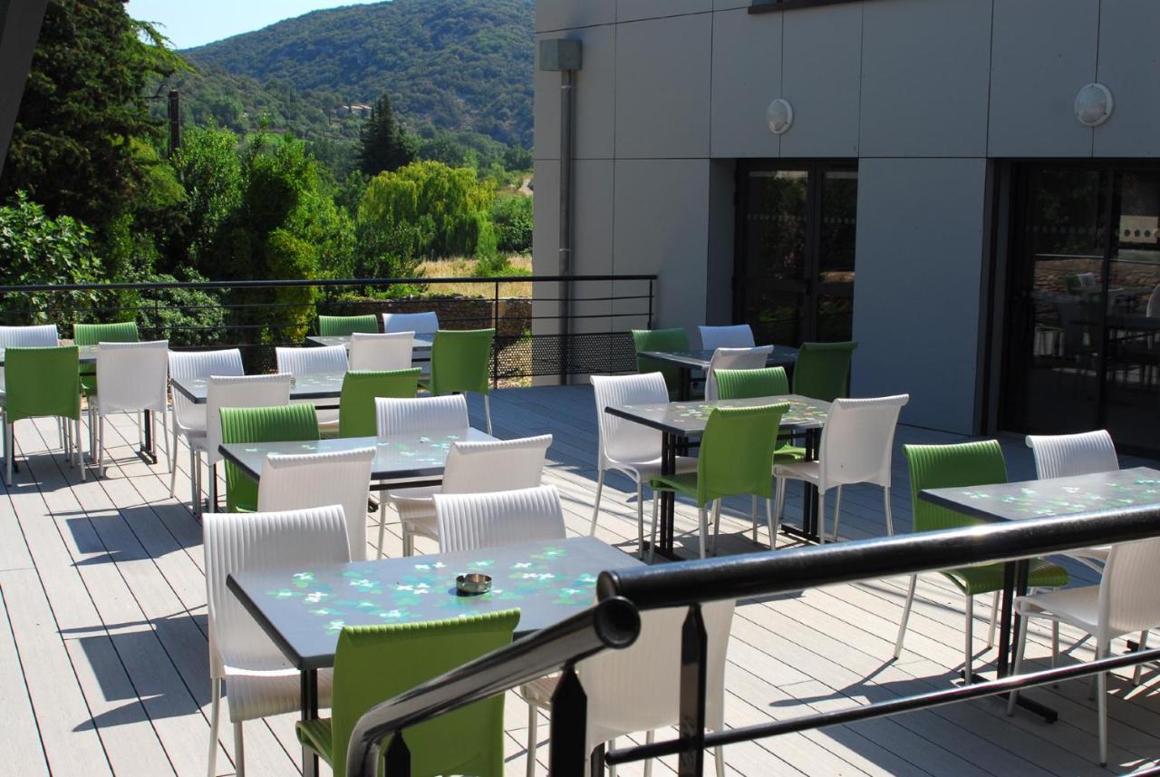 Hostel les Terrasses du Roc Saint-André-de-Roquepertuis Extérieur photo