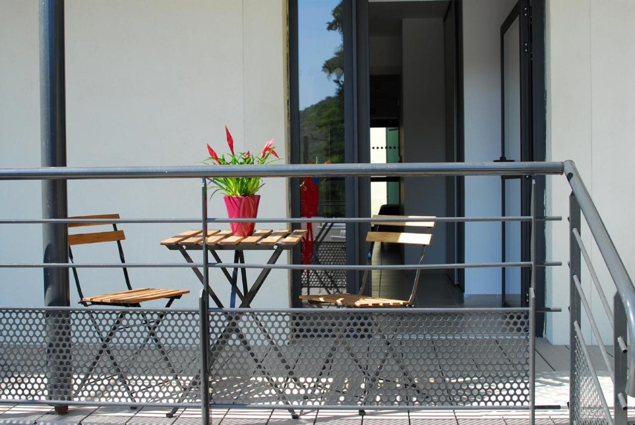 Hostel les Terrasses du Roc Saint-André-de-Roquepertuis Extérieur photo