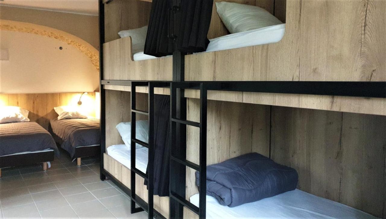 Hostel les Terrasses du Roc Saint-André-de-Roquepertuis Extérieur photo