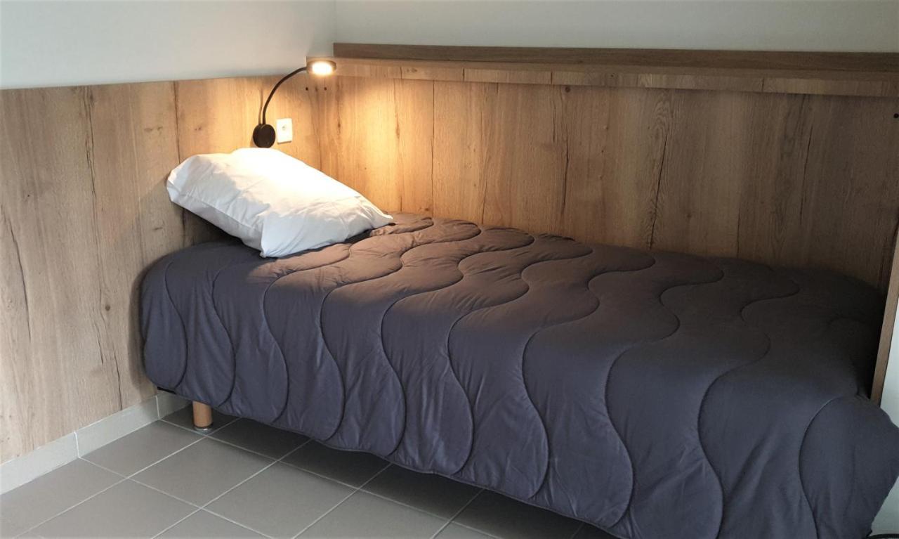 Hostel les Terrasses du Roc Saint-André-de-Roquepertuis Extérieur photo